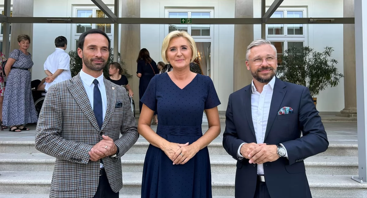 Polityka, Rypina do… Pałacu Prezydenckiego - zdjęcie, fotografia