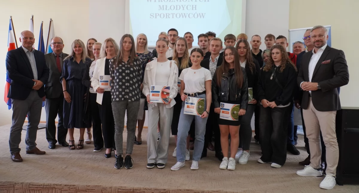 Edukacja, Stypendia najlepszych wręczone - zdjęcie, fotografia