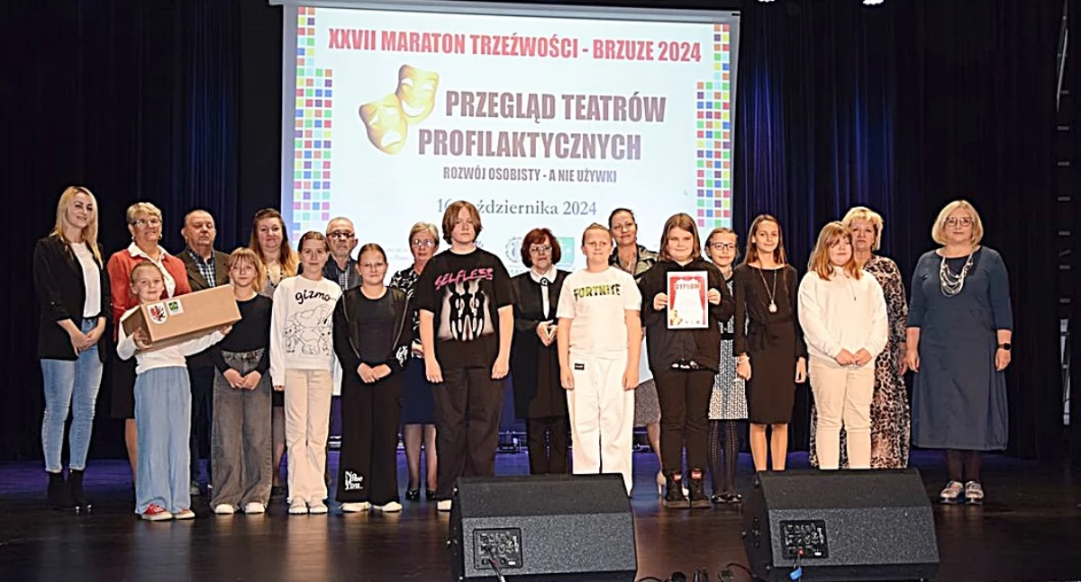Wydarzenia lokalne, Używki droga donikąd [zdjęcia] - zdjęcie, fotografia