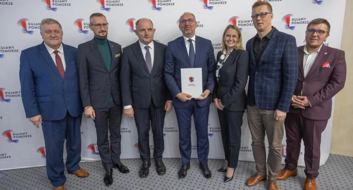 Samorząd powiatowy, Unijne środki wsparły powiat - zdjęcie, fotografia