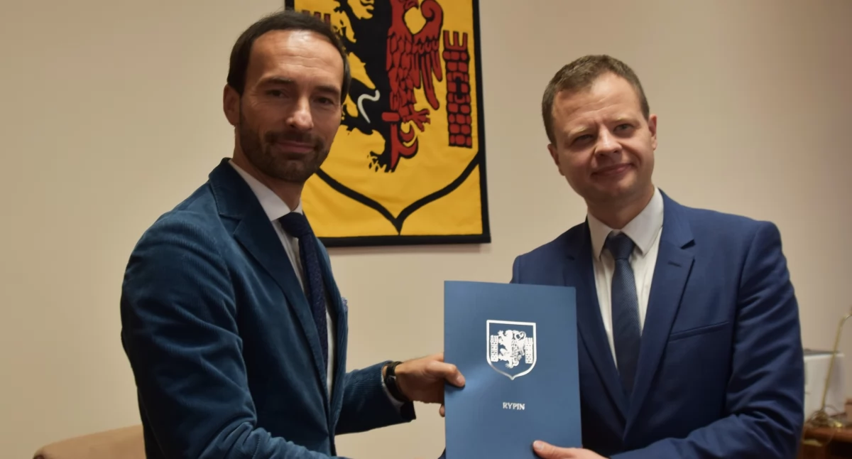Polityka, Inwestują bezpieczeństwo mieszkańców - zdjęcie, fotografia