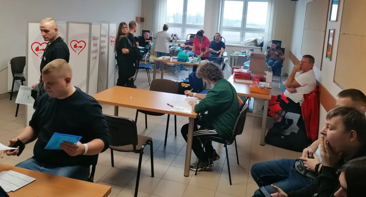 Akcja charytatywna, litrów potrzebujących - zdjęcie, fotografia