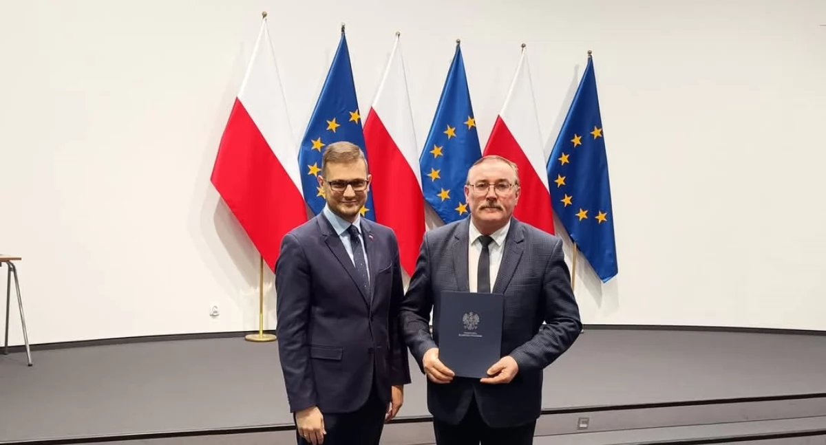 Polityka, Docenili wójta Tyburskiego - zdjęcie, fotografia