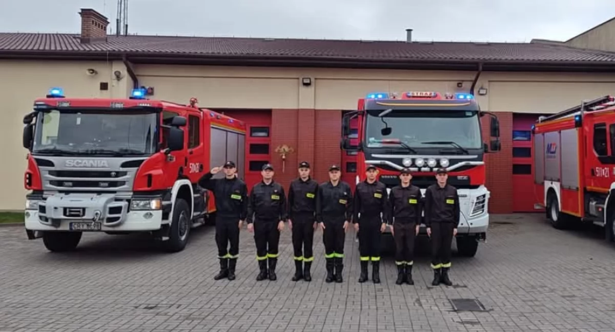 Stowarzyszenia i organizacje, Gasili ponad pożarów - zdjęcie, fotografia