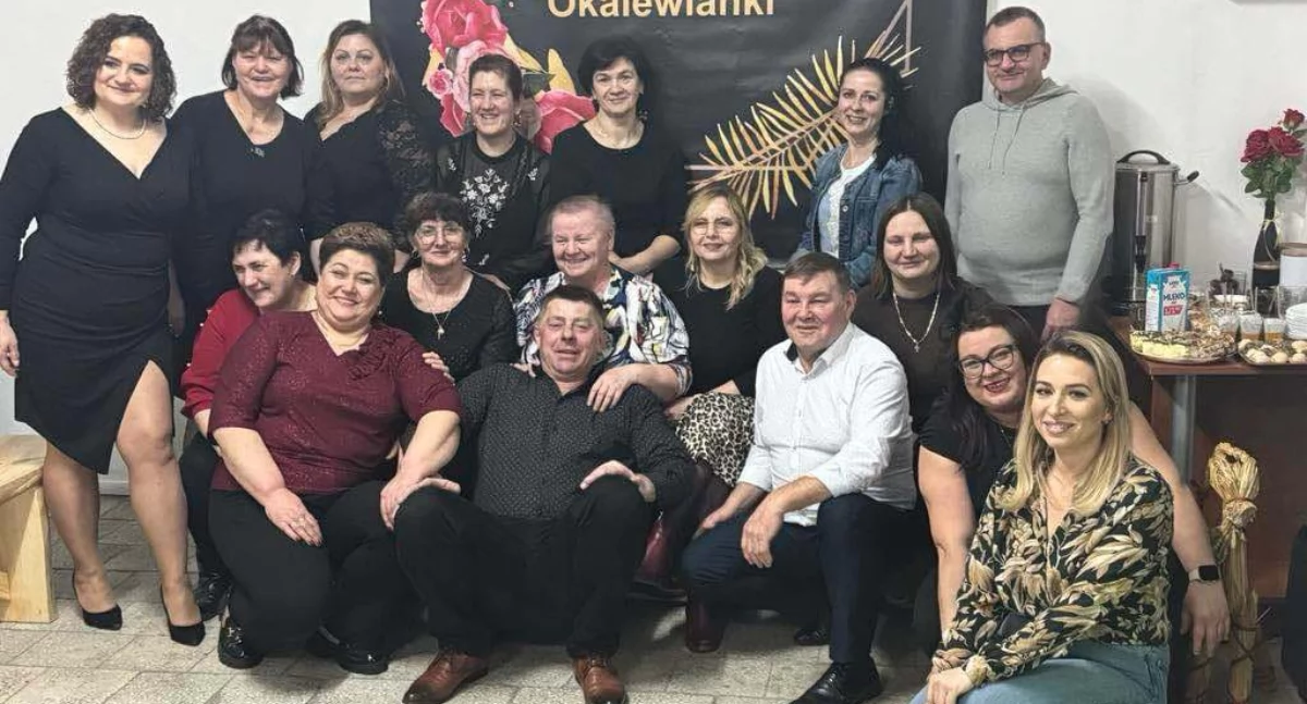 Stowarzyszenia i organizacje, Radość „Dziarskich Okalewianek” - zdjęcie, fotografia
