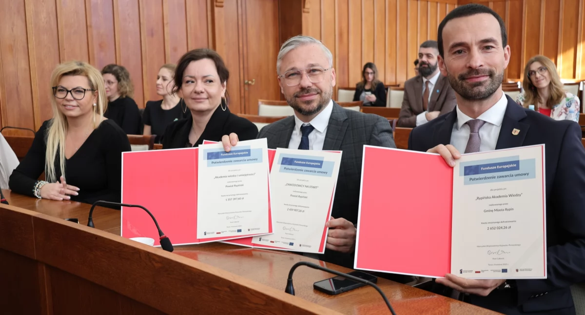 Inwestycje, Miliony przedsięwzięcia - zdjęcie, fotografia