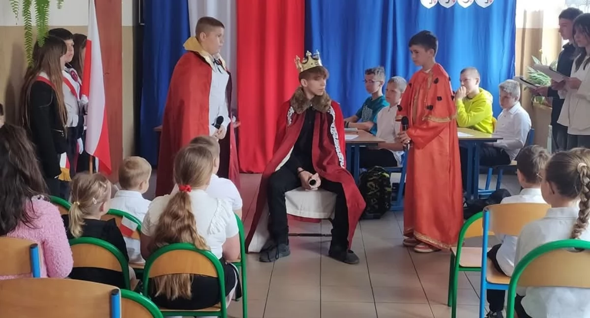 Edukacja, Lekcja patriotyzmu Zakroczu - zdjęcie, fotografia