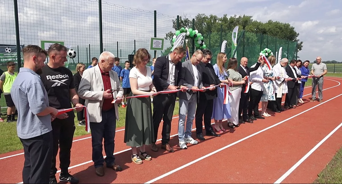 Inwestycje, kompleks sportowy Ugoszczu [zdjęcia] - zdjęcie, fotografia