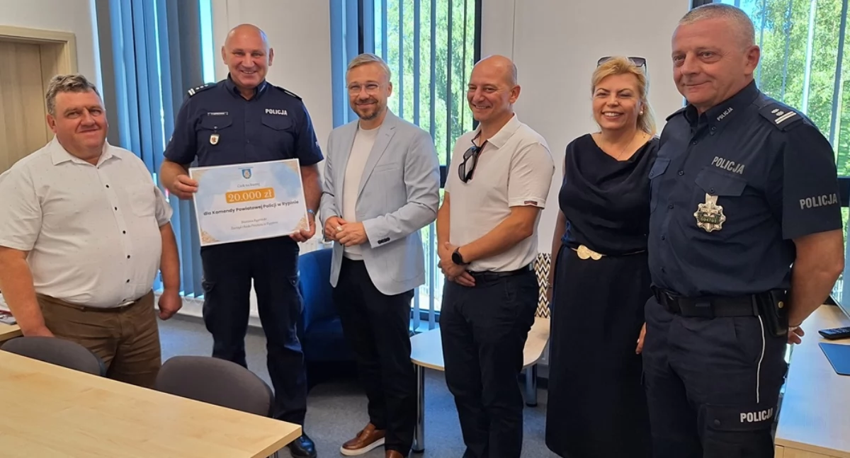 Komunikaty i profilaktyka, Starosta sypnął groszem policji - zdjęcie, fotografia