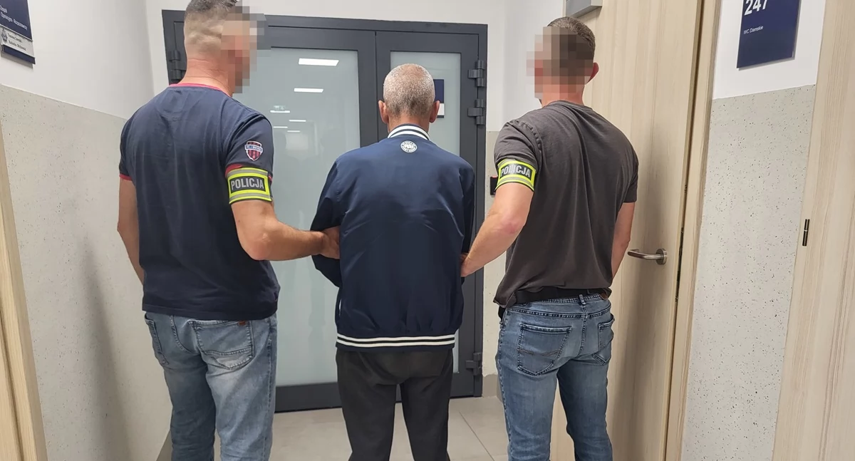 Kronika kryminalna, Robił zakupy płacąc cudzą kartą Dostanie - zdjęcie, fotografia