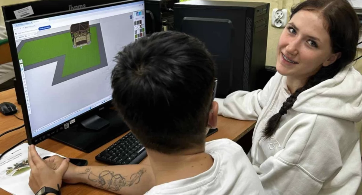 Edukacja, Kreatywnie profesjonalnie Nadrożu - zdjęcie, fotografia