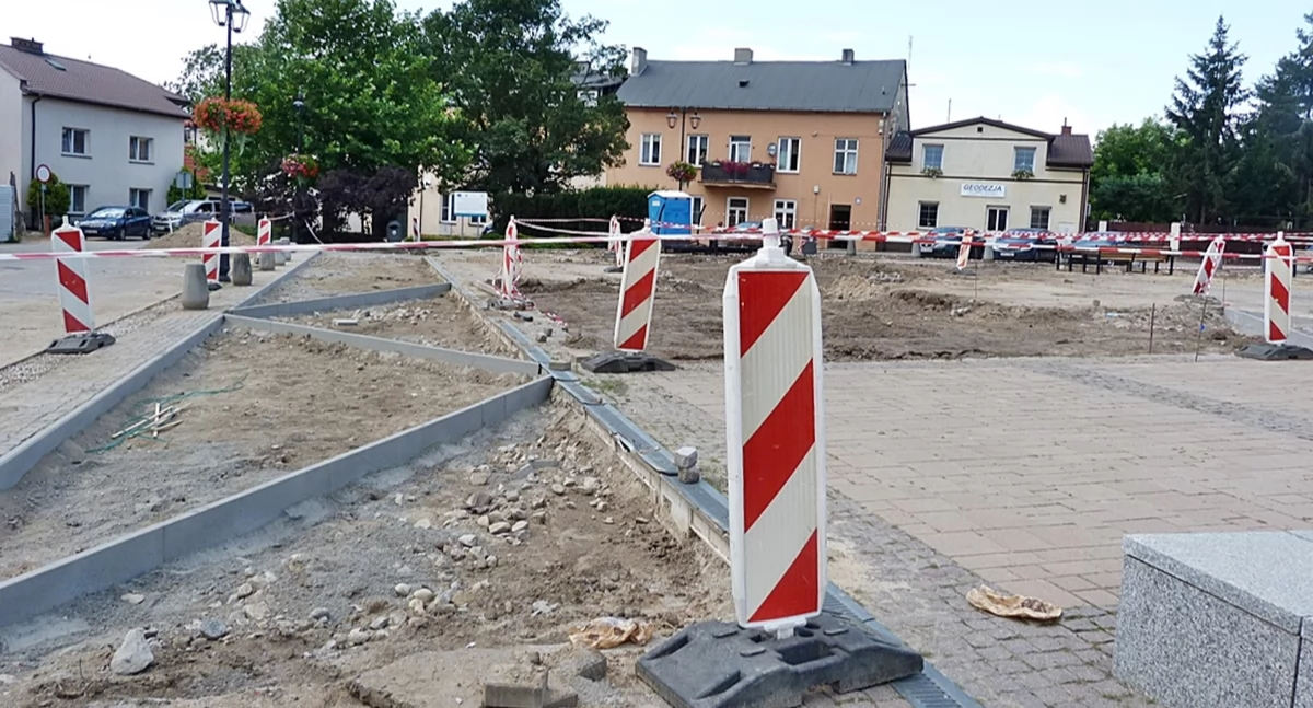 Inwestycje, budowy Nowym Rynku - zdjęcie, fotografia