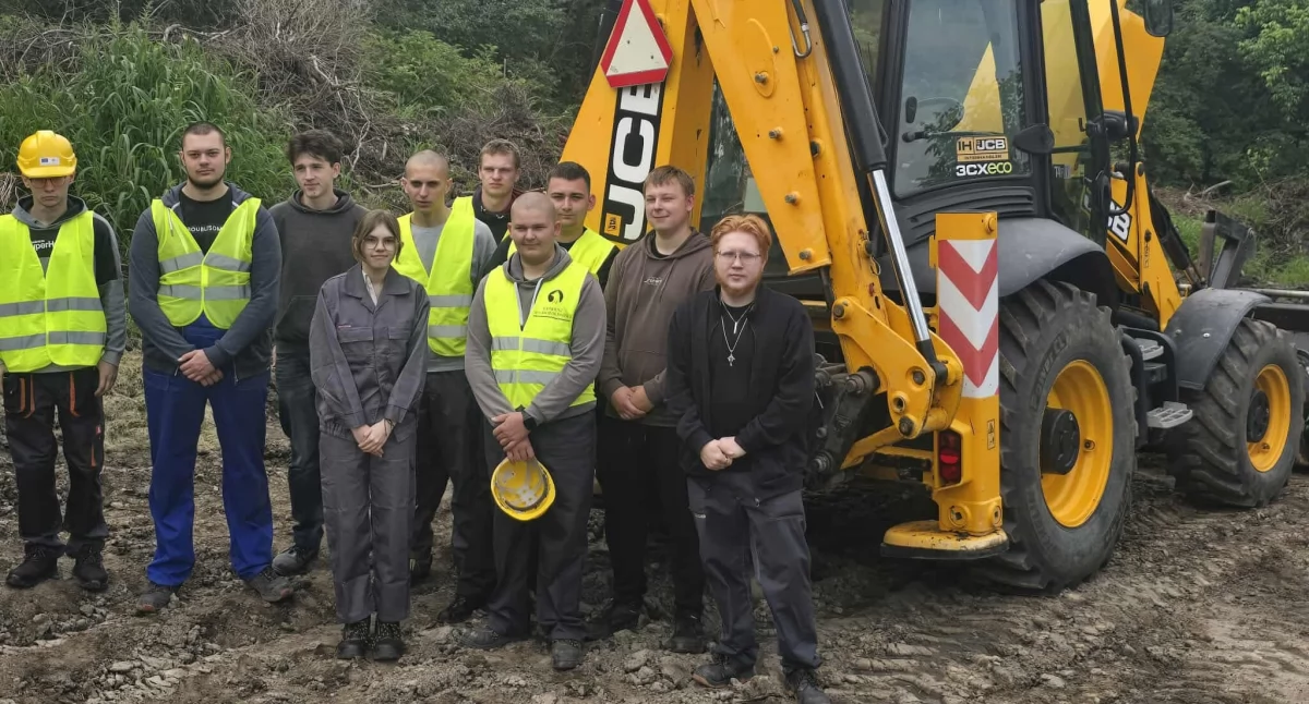 Edukacja, Zdobyli cenne uprawnienia - zdjęcie, fotografia