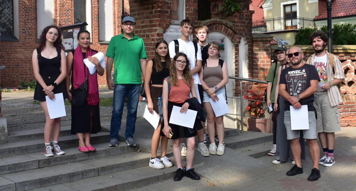 Biblioteki, Tropem mniejszości narodowych - zdjęcie, fotografia