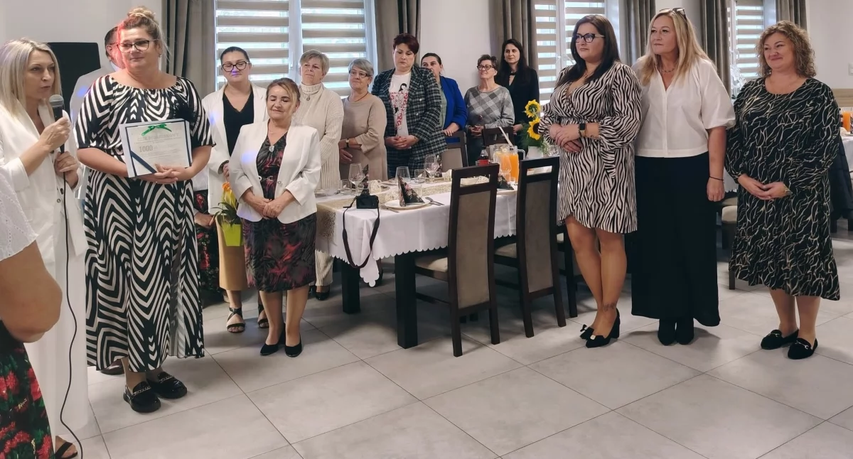 Stowarzyszenia i organizacje, tradycji wspólnoty - zdjęcie, fotografia