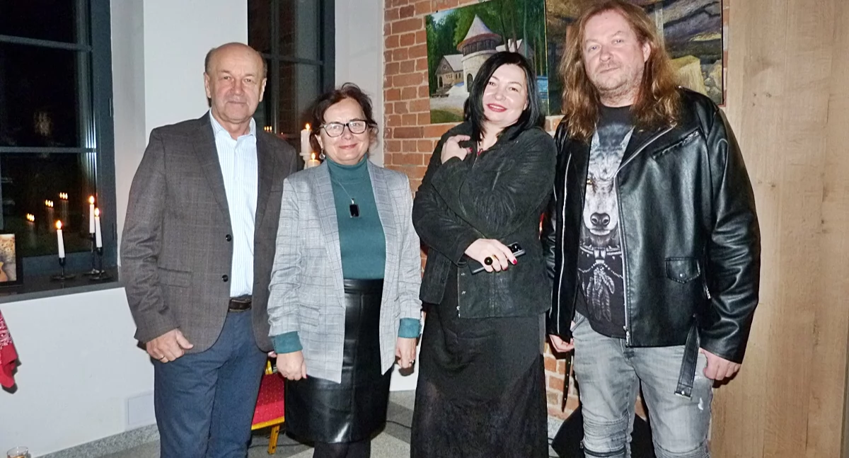 Muzyka, Klimatyczny koncert Parowozowni [zdjęcia] - zdjęcie, fotografia