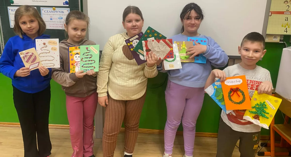 Edukacja, Kartki zamiast - zdjęcie, fotografia