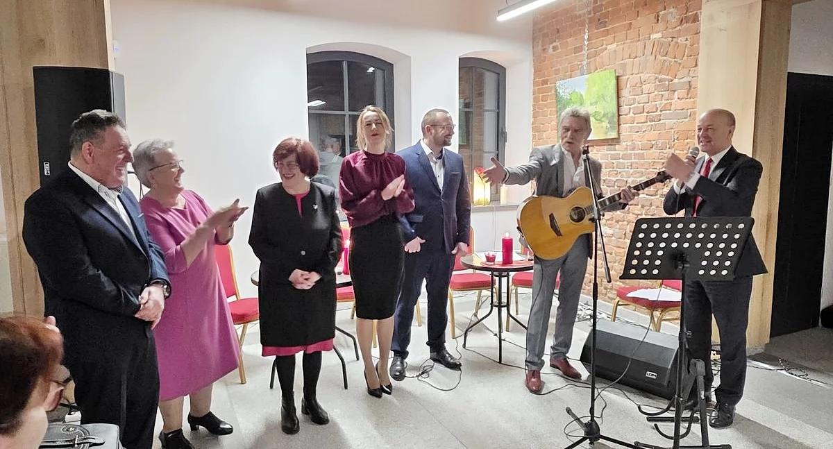 Muzyka, Nastrojowy koncert walentynkowy [zdjęcia] - zdjęcie, fotografia