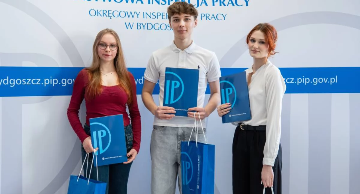 Edukacja, Julia dobrze swoje prawa - zdjęcie, fotografia