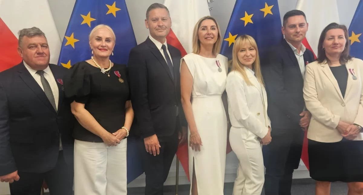 Urzędy, Państwowe odznaczenia zasłużonych - zdjęcie, fotografia