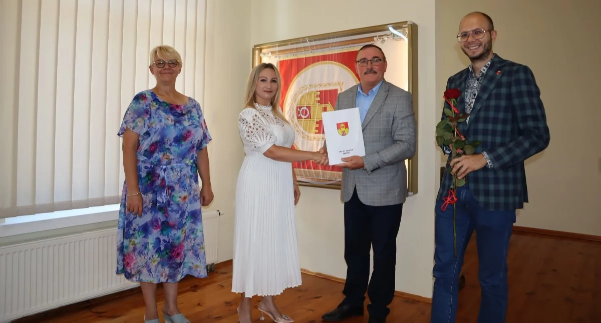 Edukacja, Siedmioro nauczycieli awansem - zdjęcie, fotografia