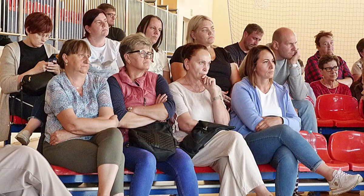 Interwencje, Jedni mówią „nie” składają - zdjęcie, fotografia