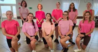 Za mundurem… mażoretki