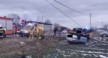 Wypadek w Iwanach, 4 osoby w szpitalu