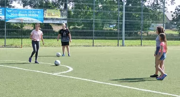 Szkółka piłkarska zaprasza do Ostrowitego