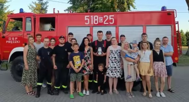 Zbierają wodę dla dzieci z onkologii