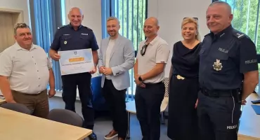Starosta sypnął groszem dla policji