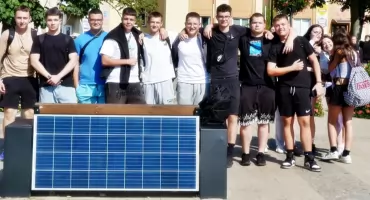 Plac przy ul. Nowy Rynek się zazielenił