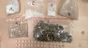 34-latek zgromadził mały arsenał narkotyków