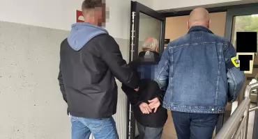 55-letni recydywista znowu wpadł. Ukrywał się... między drzewkami